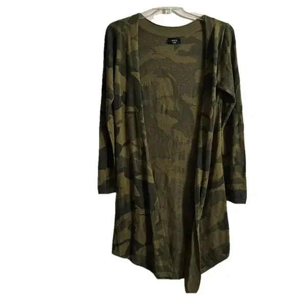 VICI don’t blend in Camo Cardigan - Picture 4 of 8